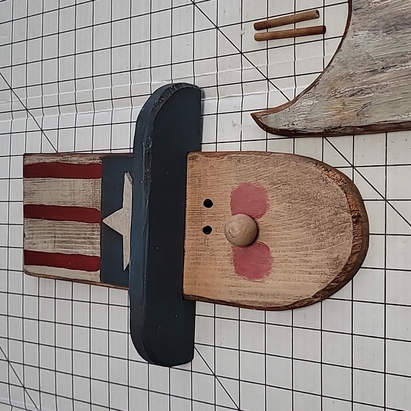 Americana Uncle Sam Hanging Wooden Decor, Pre-Loved - Picture 10 of 14